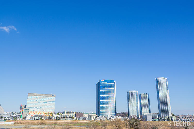 企業ロゴが映り込んで知的財産権の侵害として却下された二子玉川の街並み写真