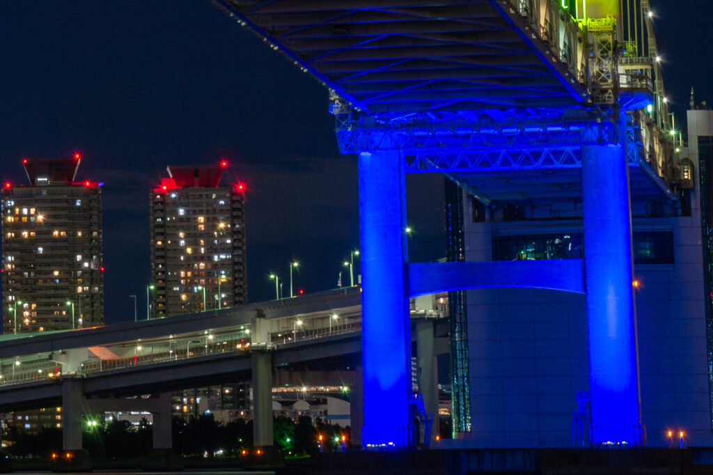 Lightroom ClassicでAIノイズ除去を適用した夜景写真。ノイズが滑らかに処理されている