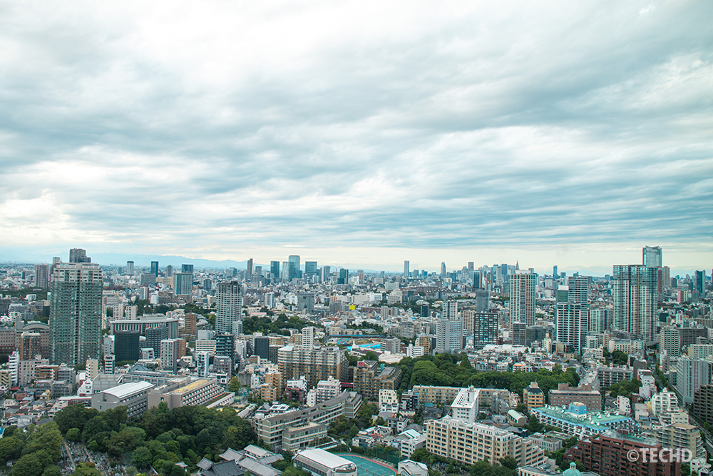 渋谷・新宿・六本木ヒルズなど、東京を代表する高層ビル群が並ぶ方向。都市景観を俯瞰するには絶好のポイントです。